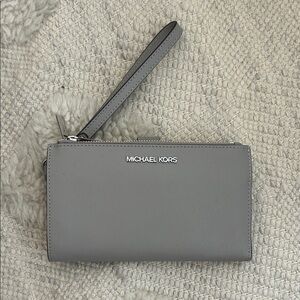 Michael Kors Wristlet Wallet Grey
